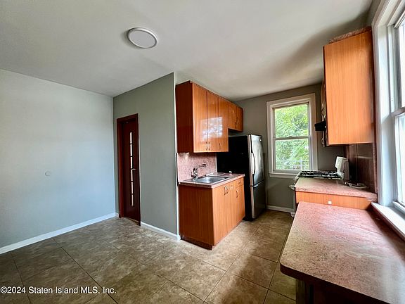 4th image of 135 Piave Ave Floor 2