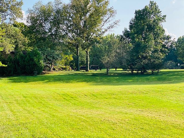 1st image of Drakesborough Dr