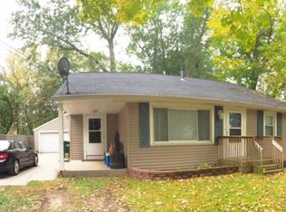 5930 Hughes Rd, Lansing, MI 48911