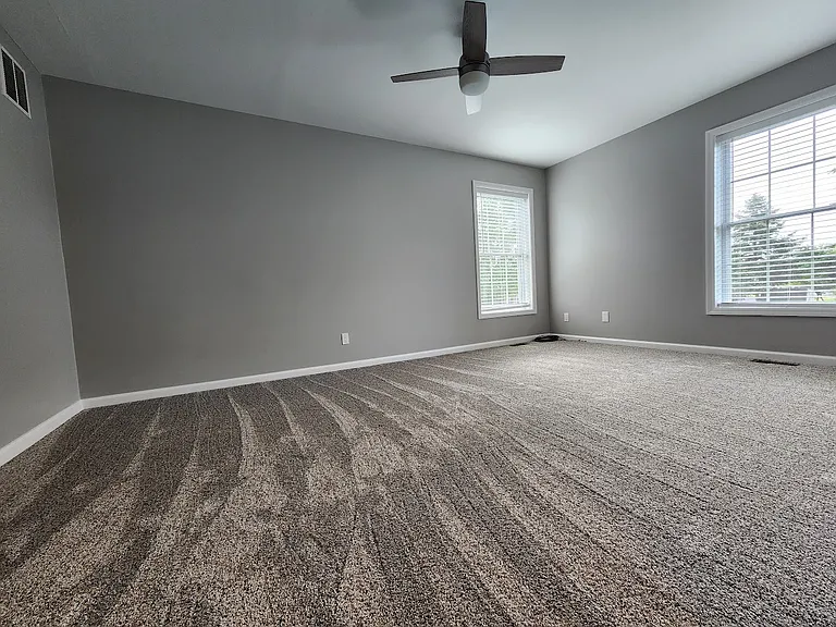 1750 Yorkshire Pl — Photo 11
