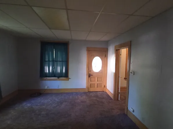 2408 Wisconsin Ave, New Holstein, WI 53061