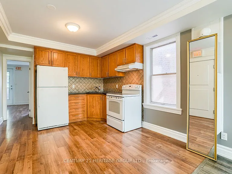 57 Beatrice St #2 — Photo 16