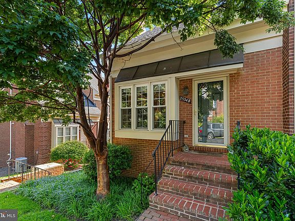 4th image of 2534 Fairfax Dr