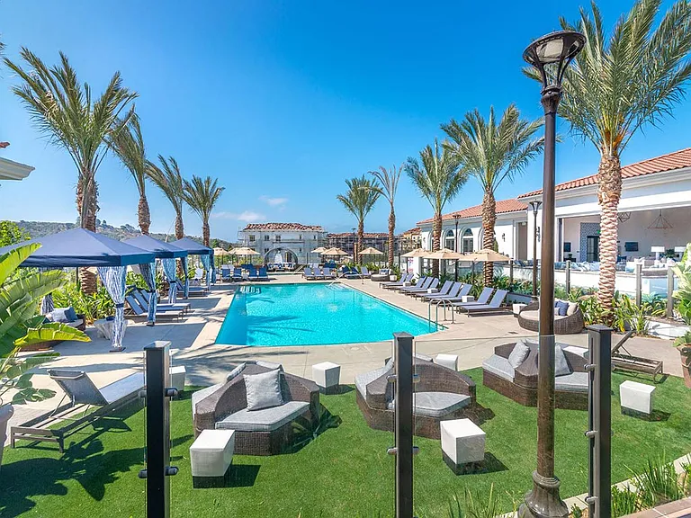 Montecito at Carlsbad — Photo 22