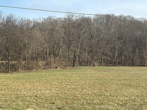 4th image of 1541 Old Gradyville Rd