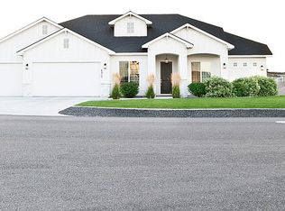 6913 Bitterroot Ave, Pasco, WA 99301