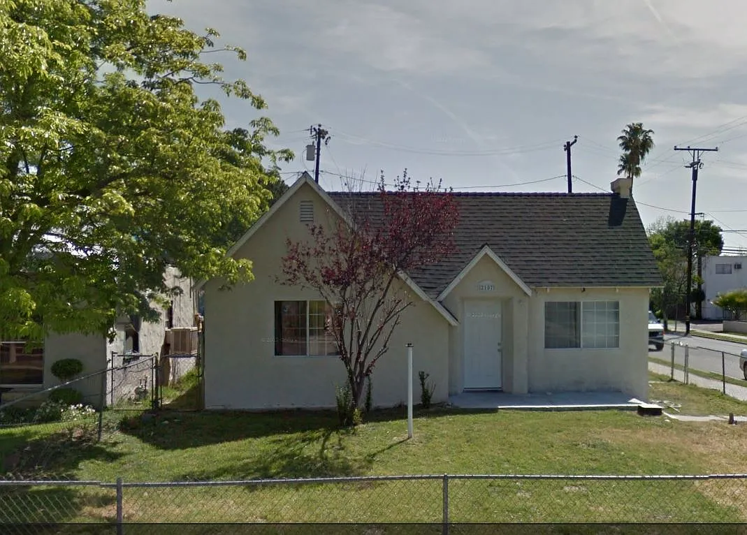 3 bed, 1240 sqft, $2,295 — Photo 2