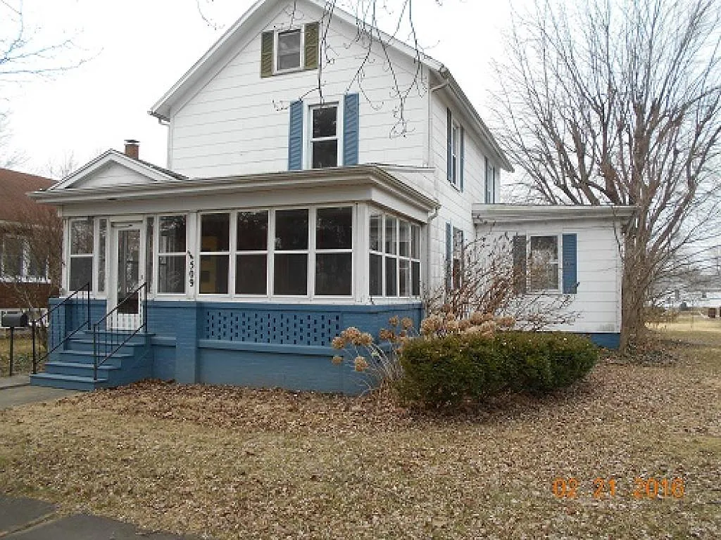 509 S Locust St photo 1
