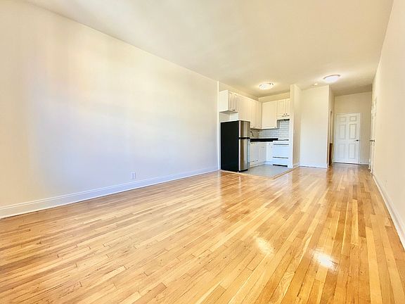 5th image of 534 E 88th St APT 5F