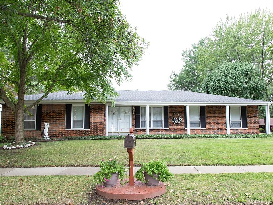 Welcome to 14655 Mondoubleau Lane in the Parc Argonne Forest Subdivision. This is a predominately brick veneer ranch with a 6 yr