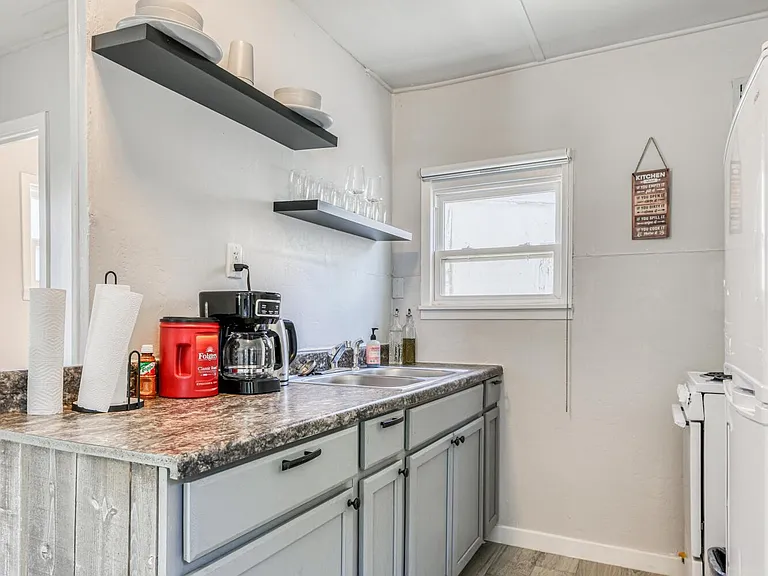 2729 Pershing Dr #REAR — Photo 14