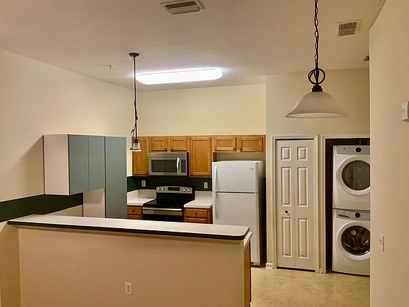 4th image of 6099 Maggies Cir Unit 105