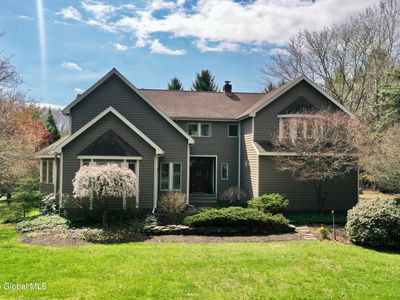 212 Anthony Road, Halfmoon, NY, 12065