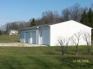 12195 Clay St, Huntsburg, OH 44046