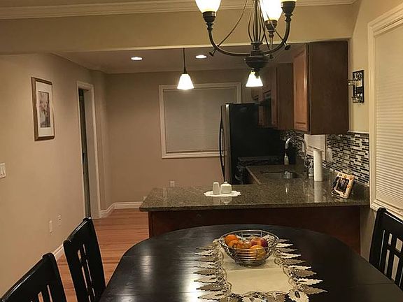 5th image of 1012 Symes Ct
