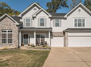 1477 Hawkins Meadow Dr, Fenton, MO 63026