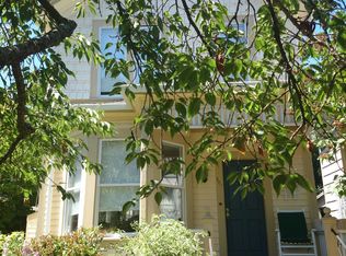 607 35th Ave, Seattle, WA 98122
