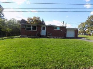 2875 White Birch Ln, Bethlehem, PA 18017