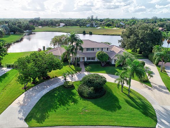 Home For Sale In Delray Lakes Estates