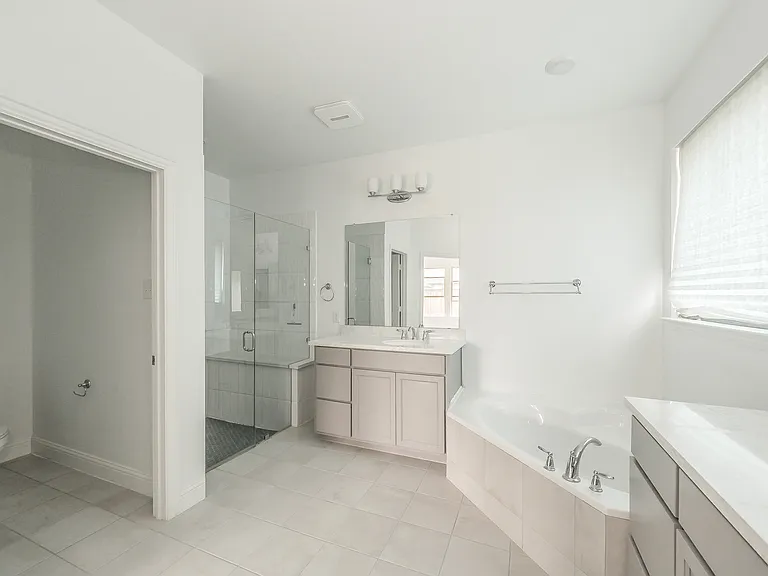 727 Mahogany Ln — Photo 39
