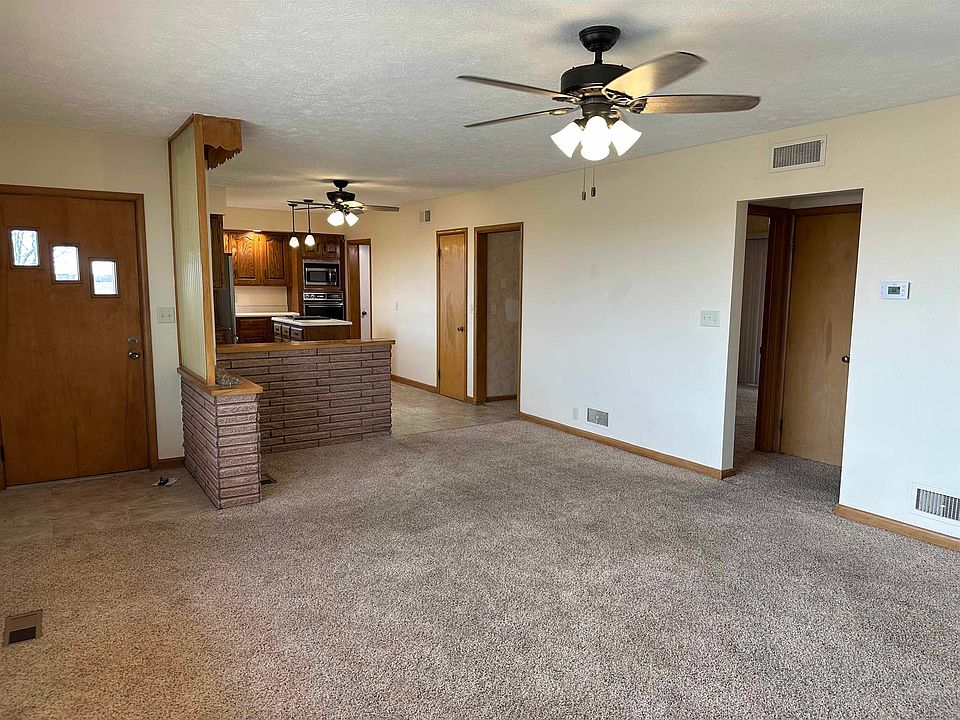 7305 W Lochland Rd, Juniata, NE 68955 Zillow