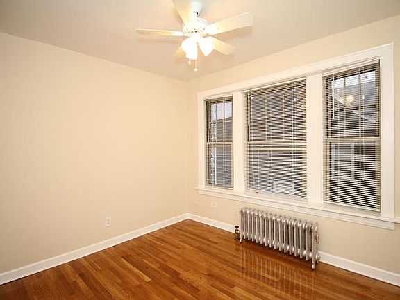 2nd image of 1607 W Berteau Avenue # 2 Fl 2nd