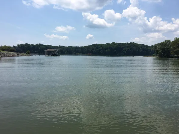 Colonial Harbor Dr, Louisville, TN 37777