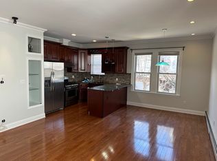 20-69 31st St #2, Astoria, NY 11105