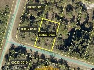 951 Pilgrim St E, Lehigh Acres, FL 33974