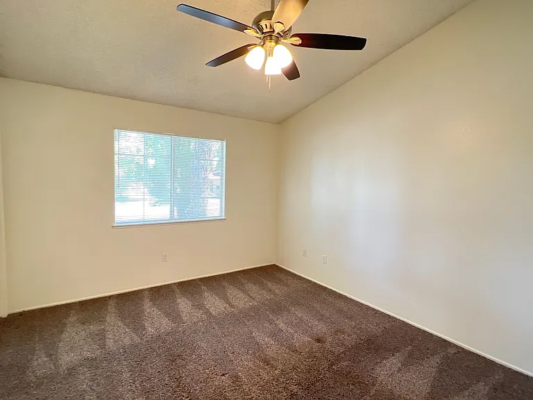 2600 Brookside Dr #116 — Photo 15