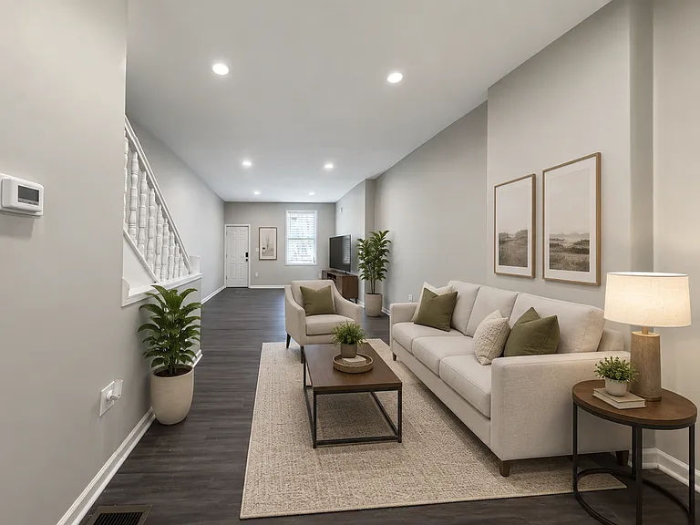 2307 N Cleveland St — Photo 1