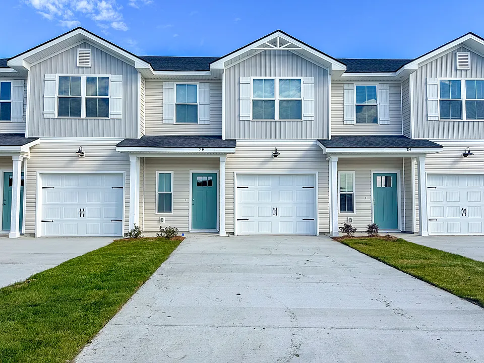 Heritage Pointe Townhomes