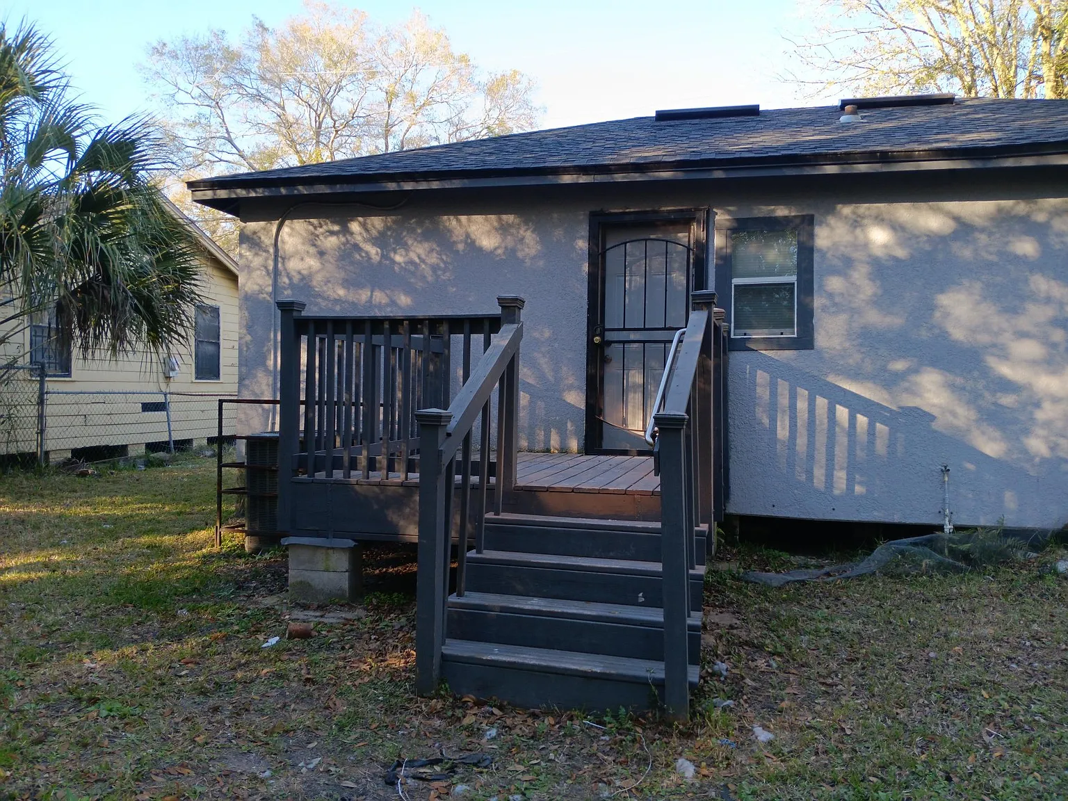 3 bed, 860 sqft, $950 — Photo 3