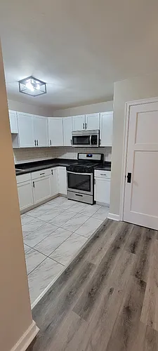 4932 S Packard Ave #2 Photo 1