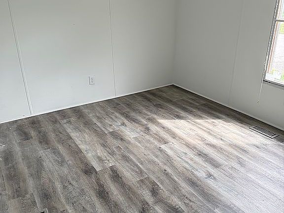 4th image of 8783 Dayton Pike Lot 33