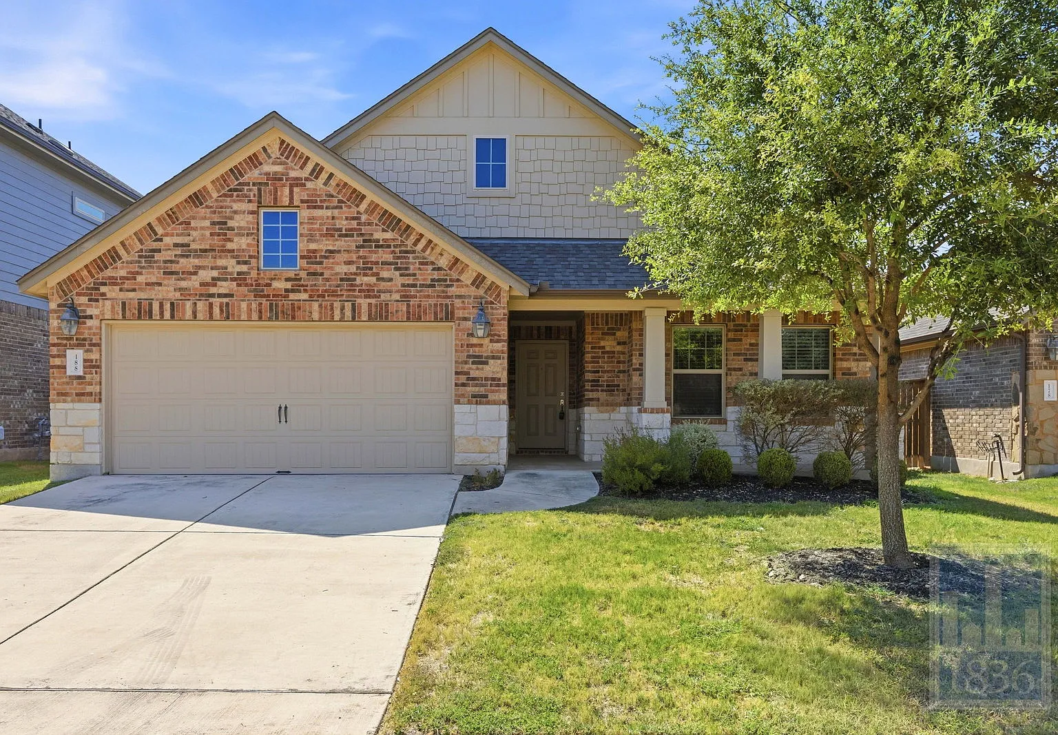 3 bed, 2.5 bath, 2121 sqft, $2,450 — Photo 1