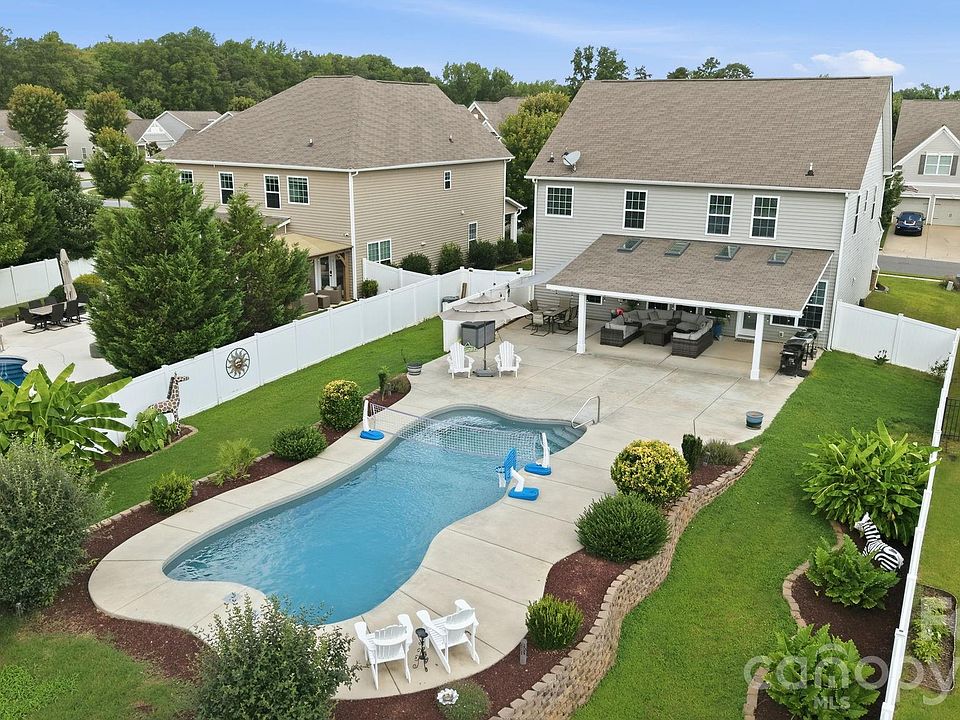 1st image of 1235 Horsesugar Rd