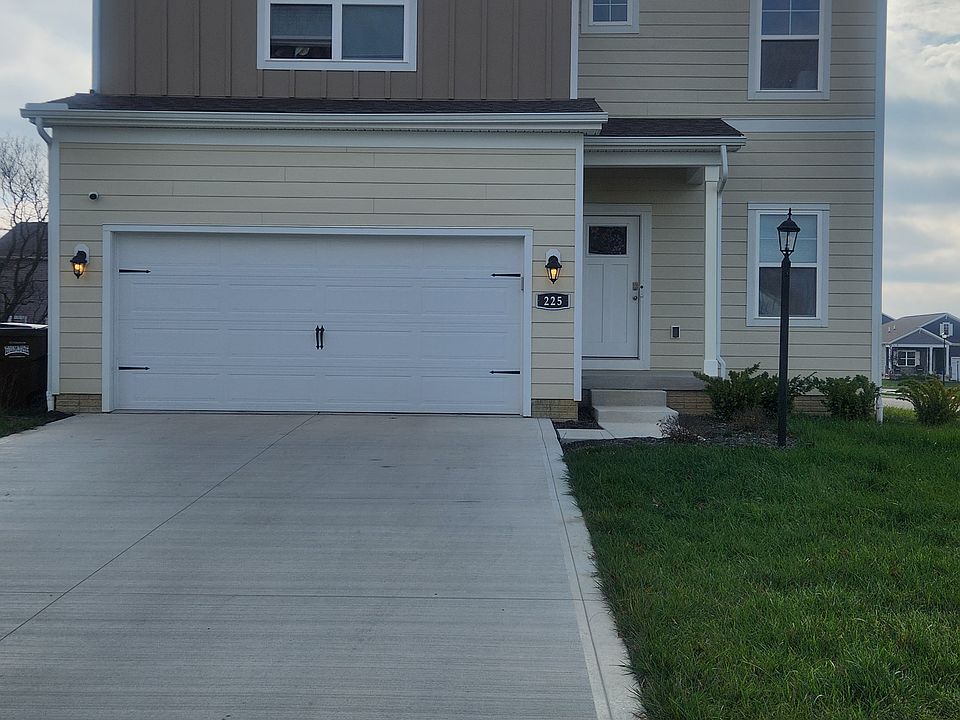 1st image of 225 Sterndale Dr