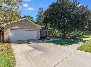 54 Hillcrest Dr, Shalimar, FL 32579