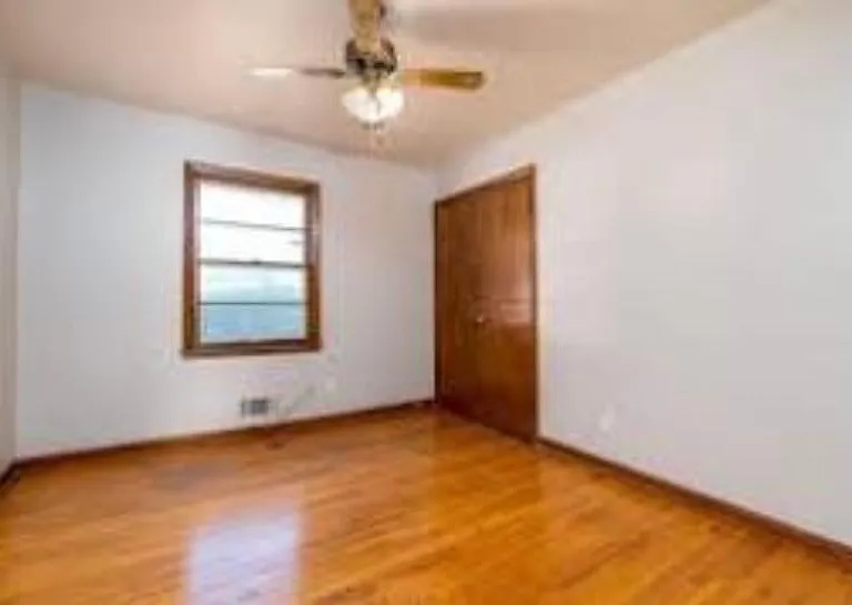 2231 N Roosevelt Ave — Photo 9