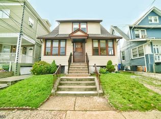 862 E 24th St, Paterson, NJ 07513