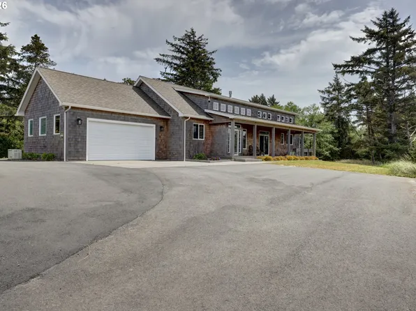 33032 Pacific Bellevue Ln, Warrenton, OR 97146