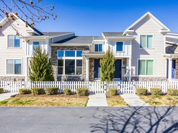 1055 S Painted Horse Ln W, Riverton, UT 84065