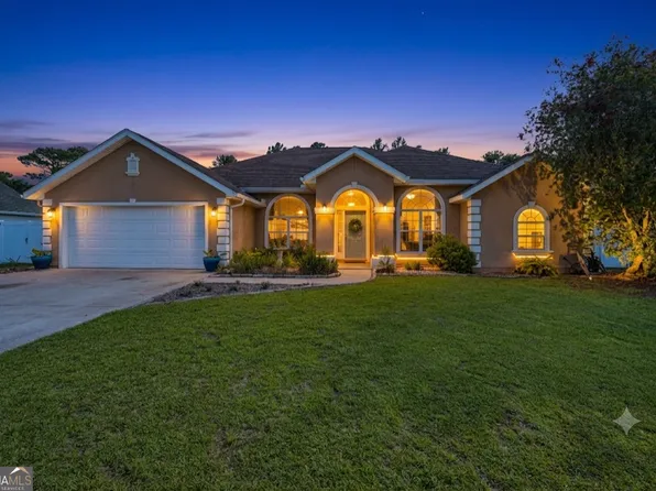 348 Deerwood Village Dr, Woodbine, GA 31569