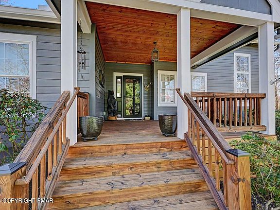 3rd image of 105 Pine Needle Ln