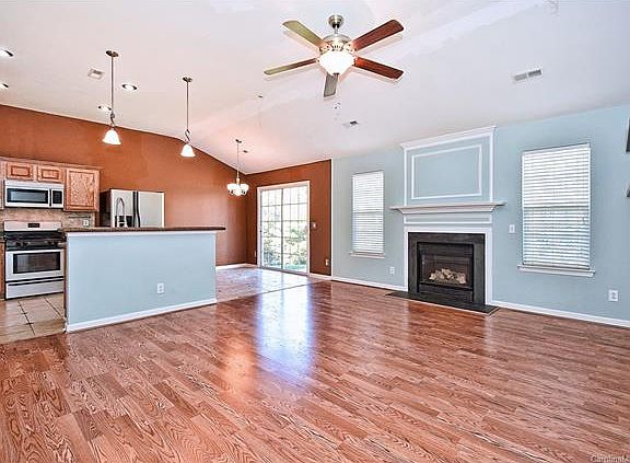 5th image of 16228 Circlegreen Dr