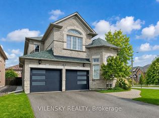 2 Eminence Rd, Vaughan, ON L4K5G2