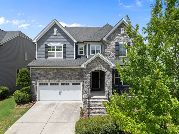 2430 Braxton Wood Ln, Apex, NC 27523