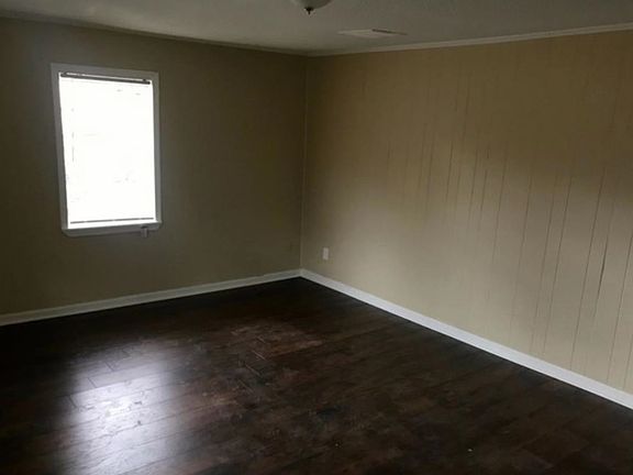 5th image of 1432 Bridgewater Rd