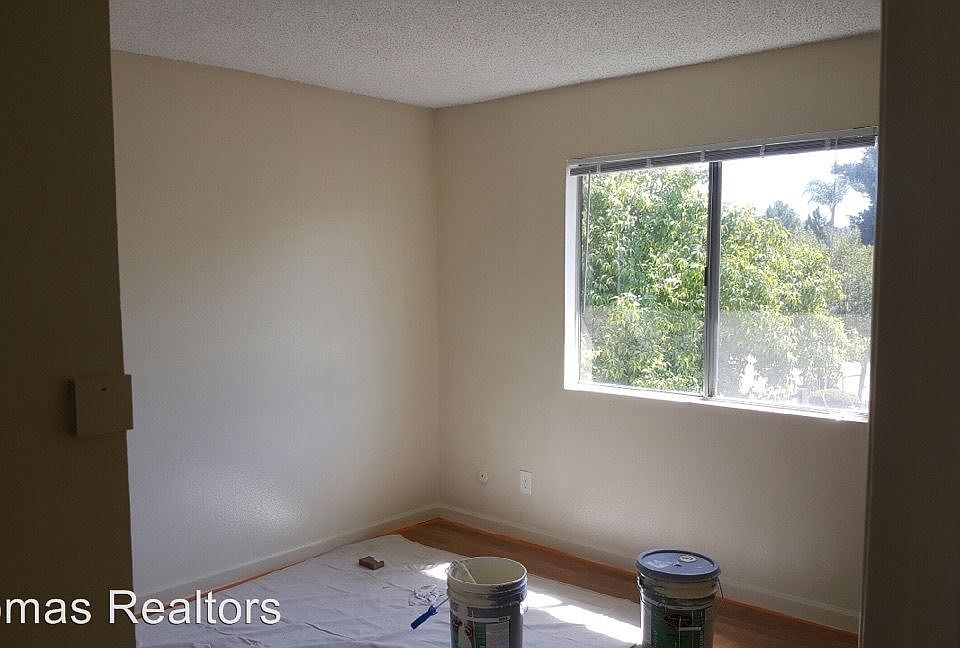 1st image of 743 N Hickory St APT B